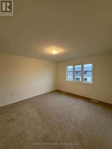 72 Samuel Avenue, Pelham, ON - Indoor Photo Showing Other Room