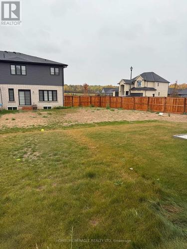 72 Samuel Avenue, Pelham, ON - Outdoor