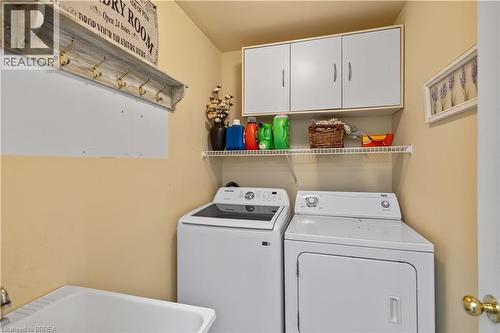 12 Falls Crescent, Simcoe, ON - Indoor Photo Showing Laundry Room
