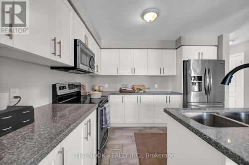 120 Elmer Adams Drive, Clarington (Courtice), ON - Indoor Photo Showing Kitchen With Stainless Steel Kitchen With Double Sink With Upgraded Kitchen
