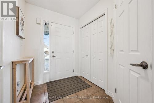 6 - 361 Arkell Road, Guelph (Pineridge/Westminster Woods), ON - Indoor Photo Showing Other Room