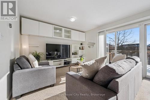 6 - 361 Arkell Road, Guelph (Pineridge/Westminster Woods), ON - Indoor Photo Showing Living Room