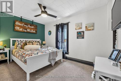 69 Peel Street, Kawartha Lakes (Lindsay), ON - Indoor Photo Showing Bedroom