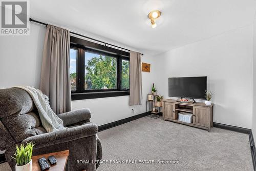 69 Peel Street, Kawartha Lakes (Lindsay), ON - Indoor