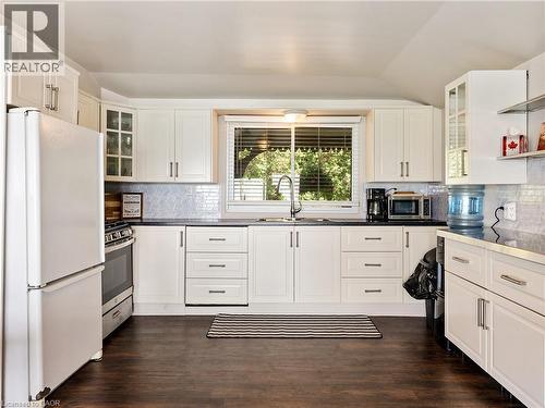 2712 North Shore Drive, Lowbanks, ON - Indoor Photo Showing Kitchen