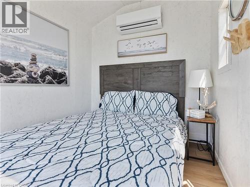 2712 North Shore Drive, Lowbanks, ON - Indoor Photo Showing Bedroom