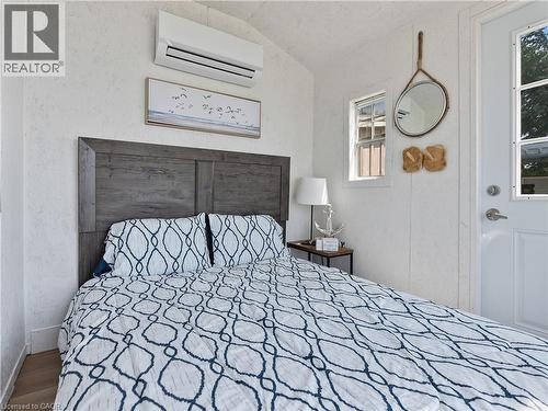 2712 North Shore Drive, Lowbanks, ON - Indoor Photo Showing Bedroom