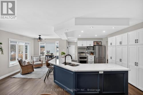 92 Mill Street, Middlesex Centre (Ilderton), ON - Indoor Photo Showing Kitchen With Double Sink With Upgraded Kitchen