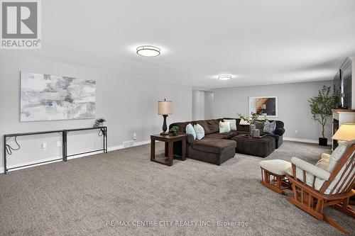 92 Mill Street, Middlesex Centre (Ilderton), ON - Indoor