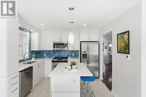 317 Mercury Street, Clarence-Rockland, ON - Indoor Photo Showing Kitchen With Double Sink With Upgraded Kitchen