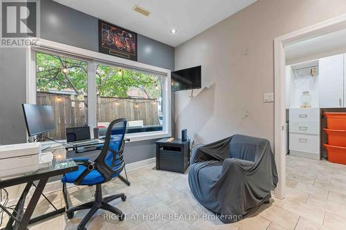 110 Little London Private, Ottawa, ON - Indoor Photo Showing Office