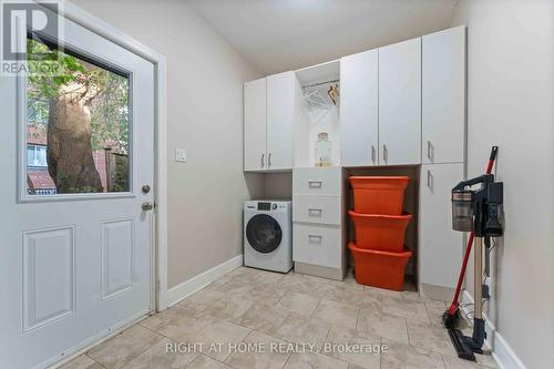 110 Little London Private, Ottawa, ON - Indoor Photo Showing Laundry Room