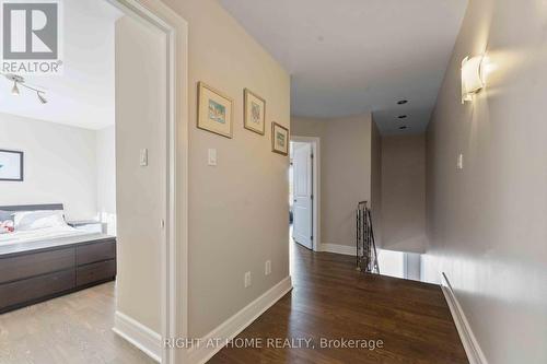 110 Little London Private, Ottawa, ON - Indoor