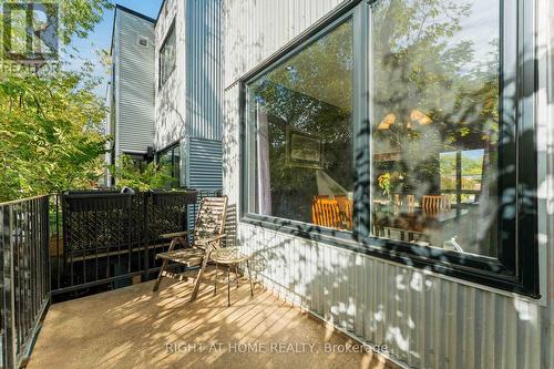 110 Little London Private, Ottawa, ON -  With Exterior