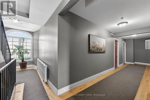 60 Cobourg Street, Ottawa, ON - Indoor Photo Showing Other Room