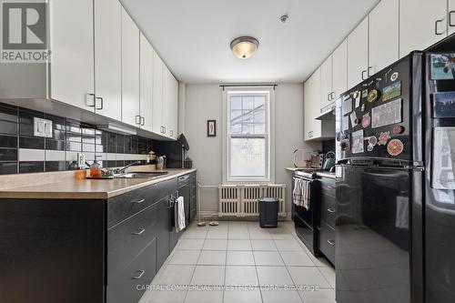 60 Cobourg Street, Ottawa, ON - Indoor Photo Showing Kitchen