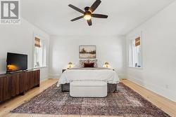 Primary bedroom on 2nd level - 