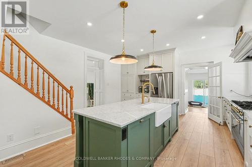 Features marble countertops, built in appliances - 3489 Galetta Side Road, Ottawa, ON 