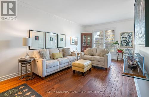 4 - 88 Lakeport Road, St. Catharines (Port Dalhousie), ON - Indoor Photo Showing Living Room