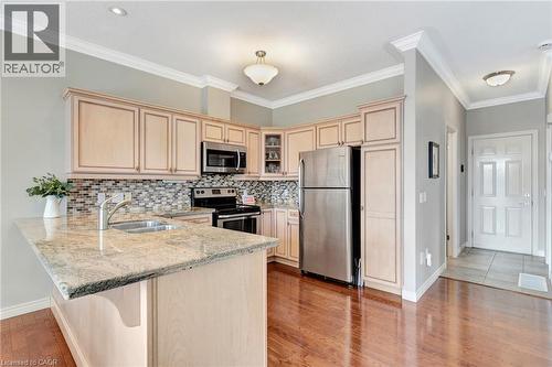 20 Isherwood Avenue Unit# 5, Cambridge, ON - Indoor Photo Showing Kitchen With Double Sink