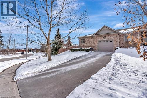 20 Isherwood Avenue Unit# 5, Cambridge, ON - Outdoor