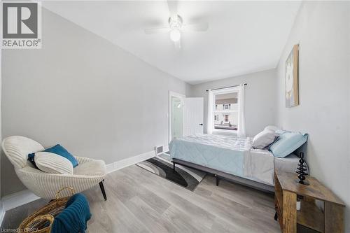 13 Salisbury Avenue, Brantford, ON - Indoor Photo Showing Bedroom
