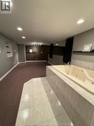 647 Irvine Unit# 301, Windsor, ON - Indoor
