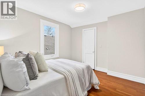 494 Martha Street, Burlington, ON - Indoor Photo Showing Bedroom