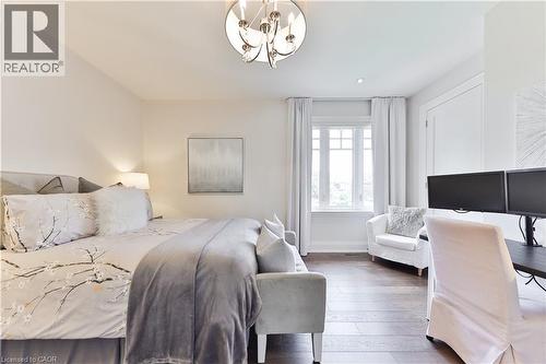 408 Saville Crescent, Oakville, ON - Indoor Photo Showing Bedroom
