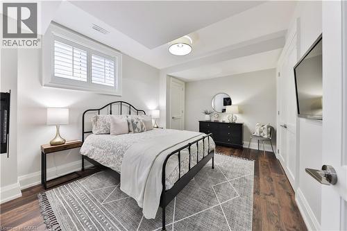 408 Saville Crescent, Oakville, ON - Indoor Photo Showing Bedroom