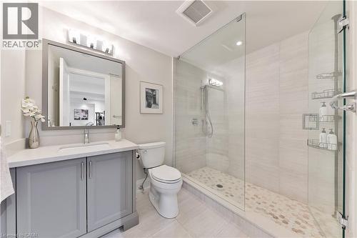 408 Saville Crescent, Oakville, ON - Indoor Photo Showing Bathroom