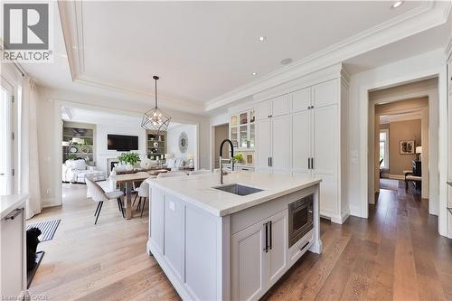 408 Saville Crescent, Oakville, ON - Indoor Photo Showing Kitchen
