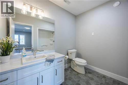 34 Andrew Avenue, Simcoe, ON - Indoor Photo Showing Bathroom