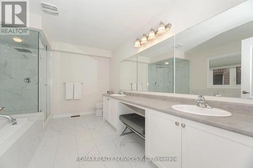 112 Newhouse Boulevard, Caledon, ON - Indoor Photo Showing Bathroom