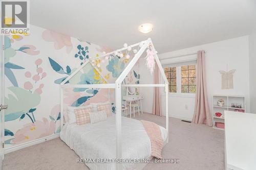 112 Newhouse Boulevard, Caledon, ON - Indoor Photo Showing Bedroom