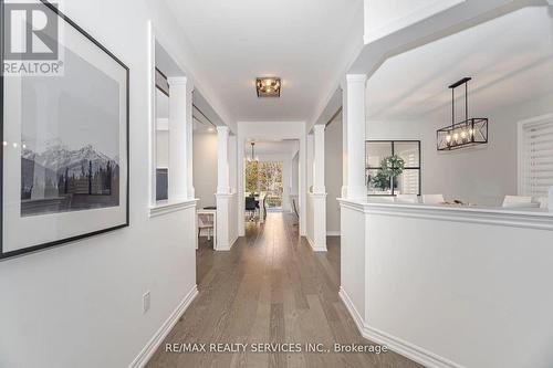 112 Newhouse Boulevard, Caledon, ON - Indoor Photo Showing Other Room