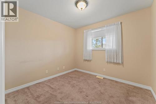 2538 Duneshill, Windsor, ON - Indoor Photo Showing Other Room