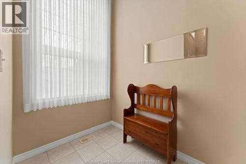 2538 Duneshill, Windsor, ON - Indoor