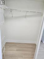 Walk-in Closet - 