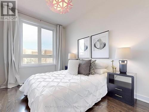 105 Anchusa Drive, Richmond Hill, ON - Indoor Photo Showing Bedroom