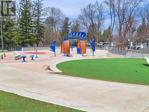 105 Anchusa Drive, Richmond Hill, ON - Outdoor