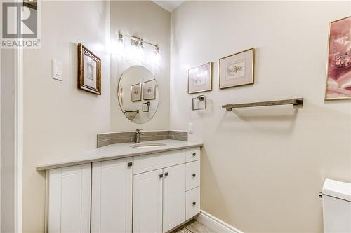 22 Teravista Way, Sudbury, ON - Indoor Photo Showing Bathroom