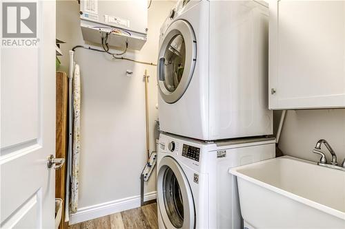 22 Teravista Way, Sudbury, ON - Indoor Photo Showing Laundry Room