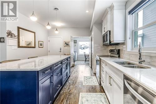 22 Teravista Way, Sudbury, ON - Indoor Photo Showing Kitchen With Double Sink With Upgraded Kitchen