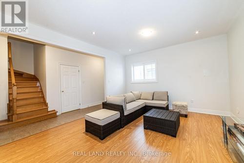 41 Lord Durham Road, Markham, ON - Indoor Photo Showing Living Room