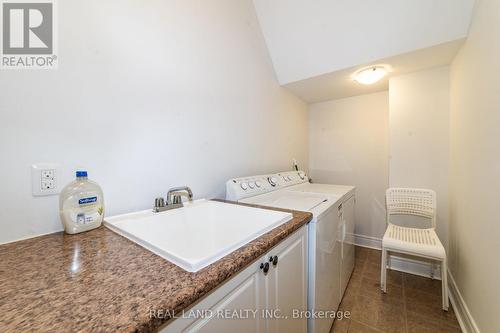 41 Lord Durham Road, Markham, ON - Indoor Photo Showing Laundry Room