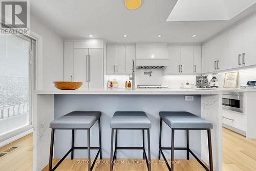 1 Farningham Crescent, Toronto, ON - Indoor Photo Showing Kitchen