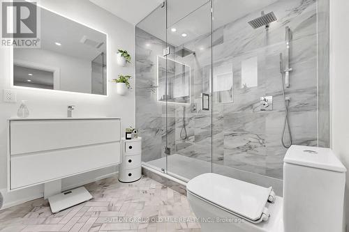 1 Farningham Crescent, Toronto, ON - Indoor Photo Showing Bathroom