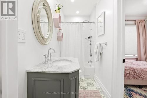 11 Benbow Road, Toronto, ON - Indoor Photo Showing Bathroom