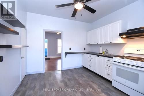 261 Prospect Street S, Hamilton, ON - Indoor Photo Showing Kitchen